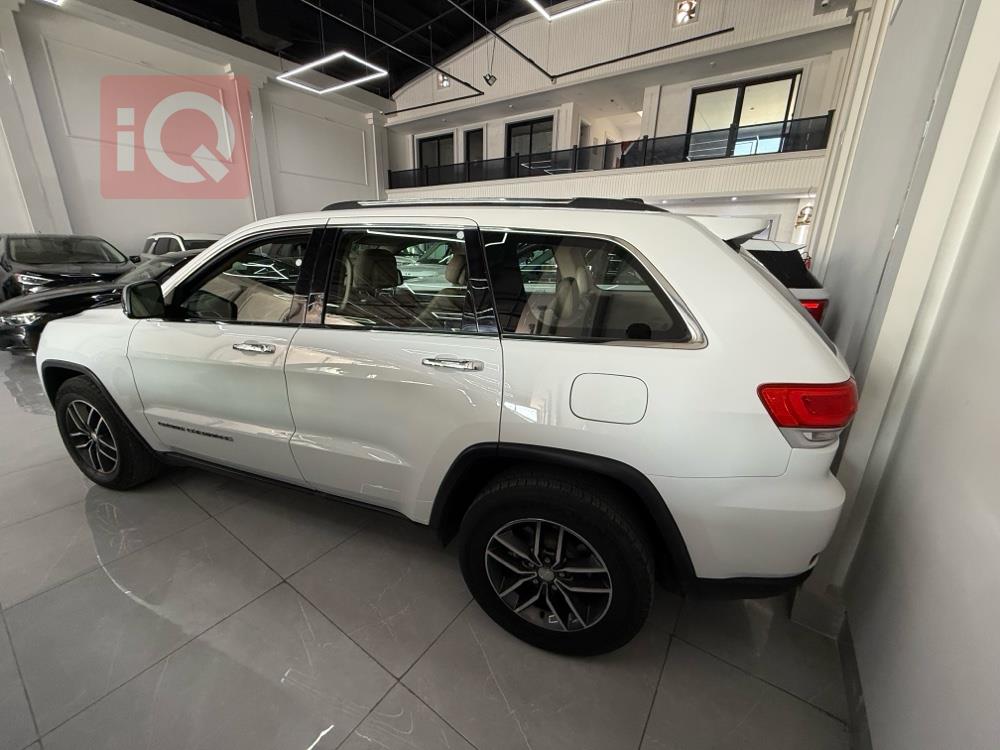 جيب جراند شيروكي